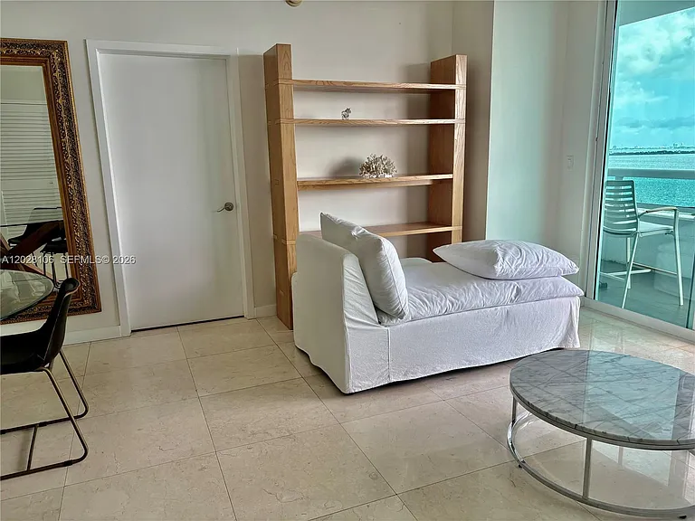 1800 N Bayshore Dr #905 — Photo 7