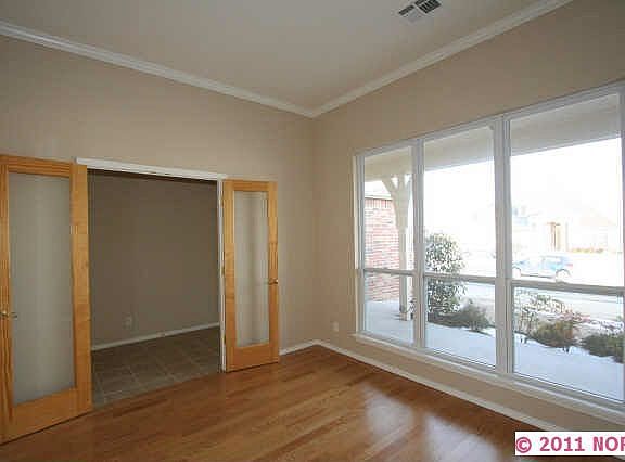 3rd image of 20486 E 31st Pl S
