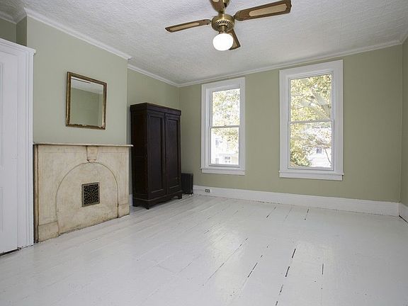5th image of 213 11th St #2