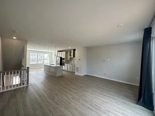 8703 Dink Ln, Glen Allen, VA 23060