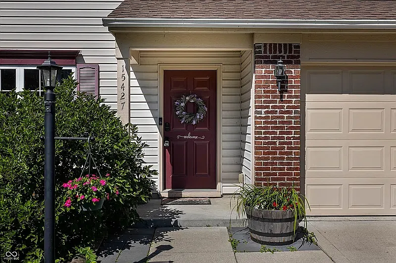Outside Trl, Noblesville — Photo 3