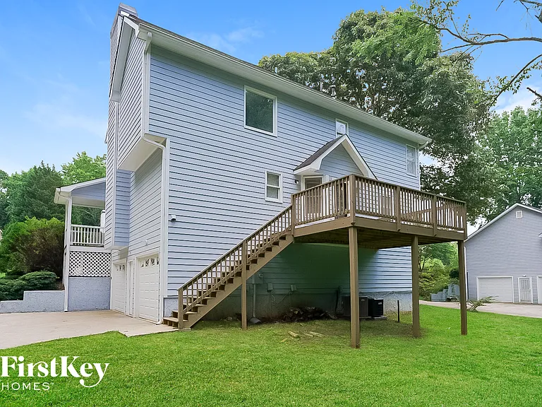 174 Somerset Ln — Photo 15