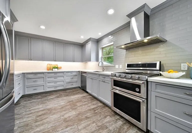 10042 Briar Forest Dr — Photo 19