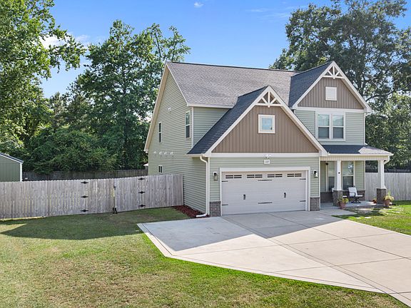 2nd image of 107 E Berkshire Court