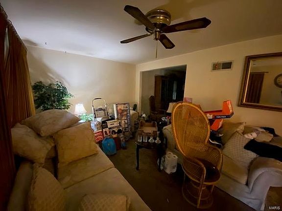 4th image of 9425 Duenke Dr