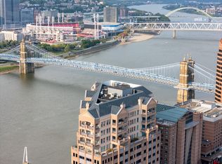 100 W Rivercenter Blvd PH 3B, Covington, KY 41011