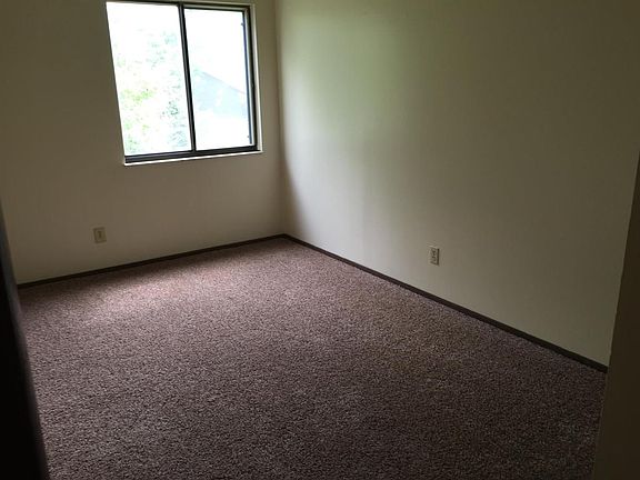 2nd image of 2503 Beverly St APT 7E