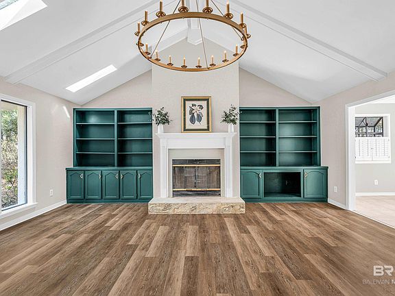 4th image of 613 Oak Ridge Ct W