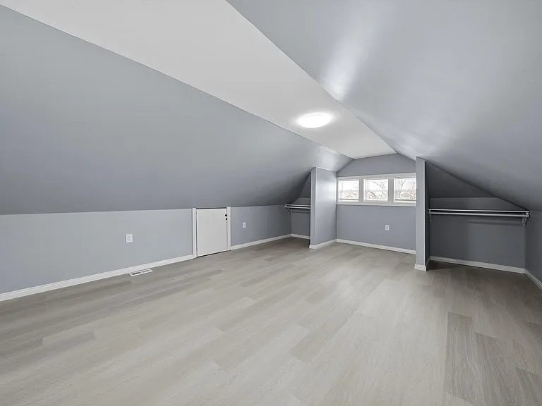 6621 S California Ave — Photo 13