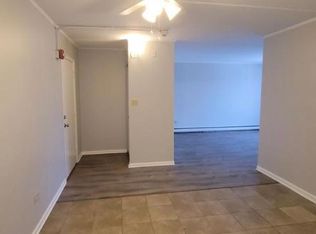 15815 Terrace Dr #1U, Oak Forest, IL 60452