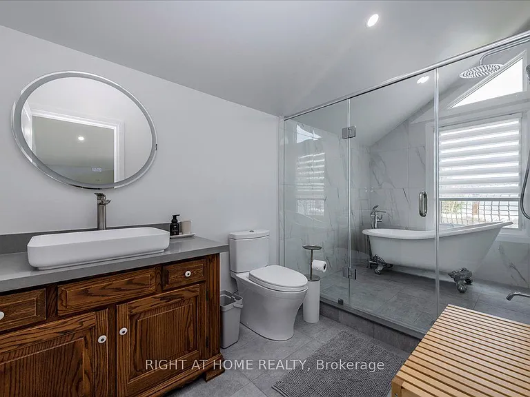405 Limerick St — Photo 27