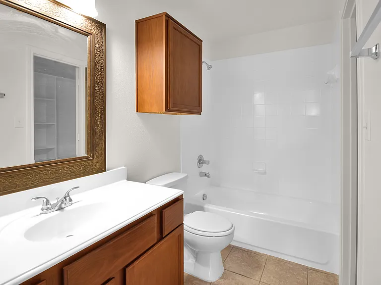 1102 Parkway Trl — Photo 14