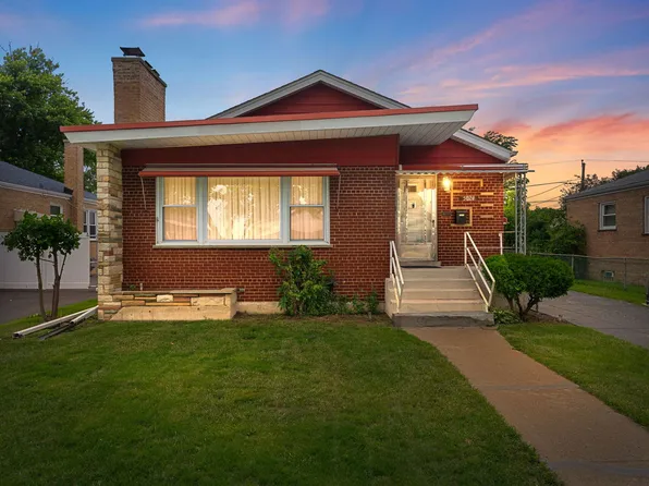 5024 Harnew Rd S, Oak Lawn, IL 60453