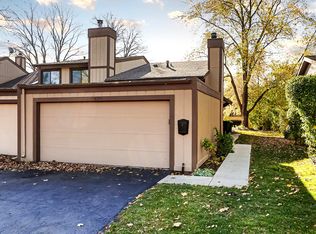 629 Bryce Trl, Roselle, IL 60172