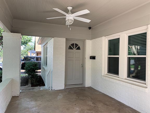 2nd image of 3117 Odessa Ave