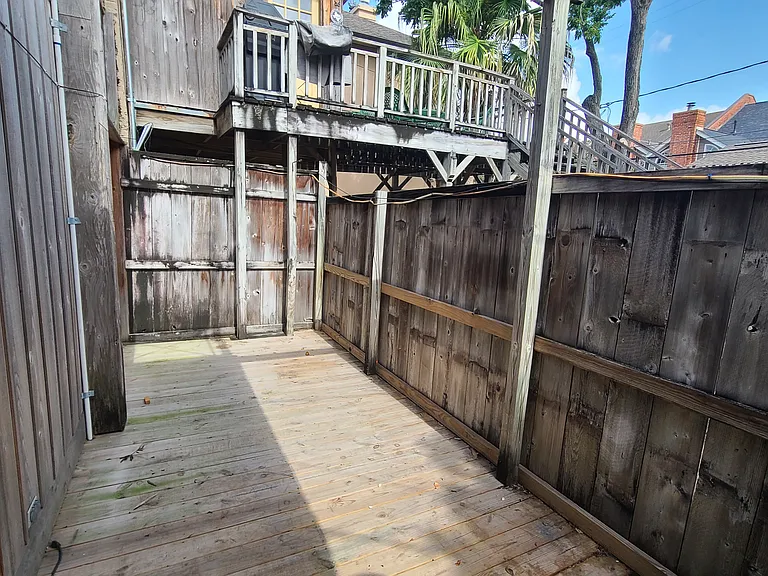 1610 Castle Ct — Photo 14
