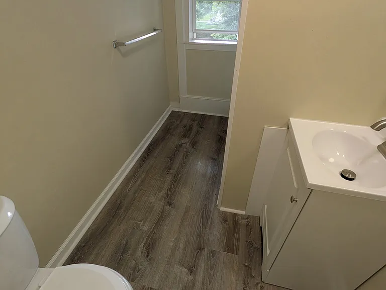 802 Petoskey St #2 — Photo 4