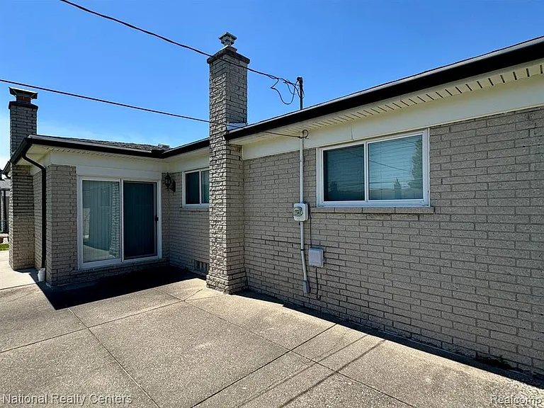 34528 Hawke Dr — Photo 21