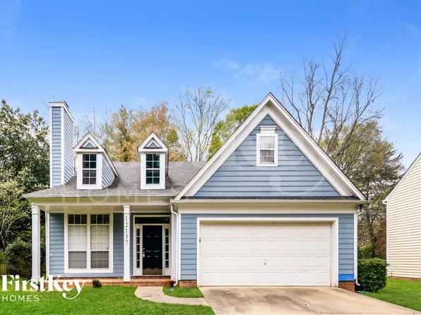 12137 Moonshadow Ln, Huntersville, NC 28078