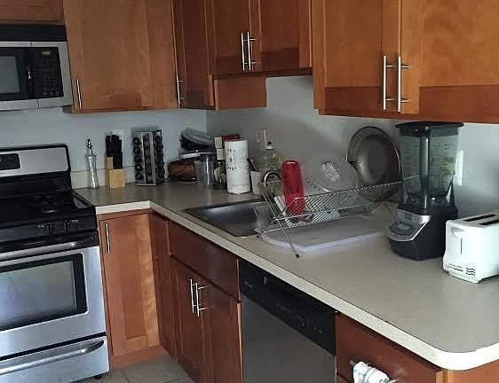 3rd image of 6316 Germantown Ave APT 2