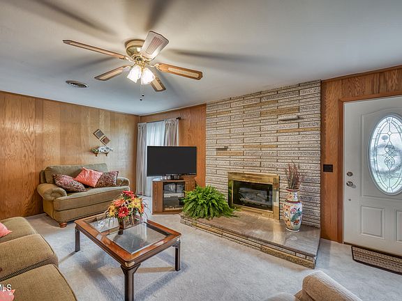 5th image of 281 Deerfield Dr