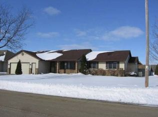 918 E Mayfield Dr, Appleton, WI 54911