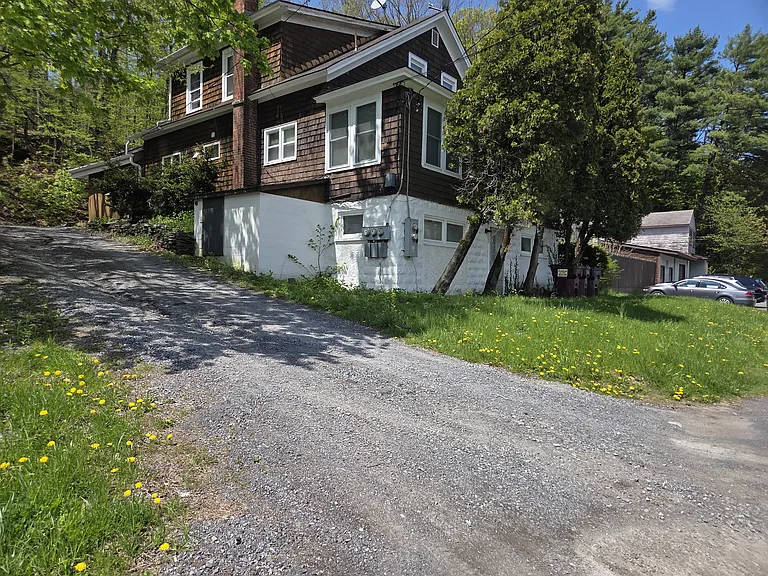 353 Main St #1 — Photo 18