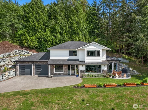 1048 Malvern Hills Drive, Camano Island, WA 98282