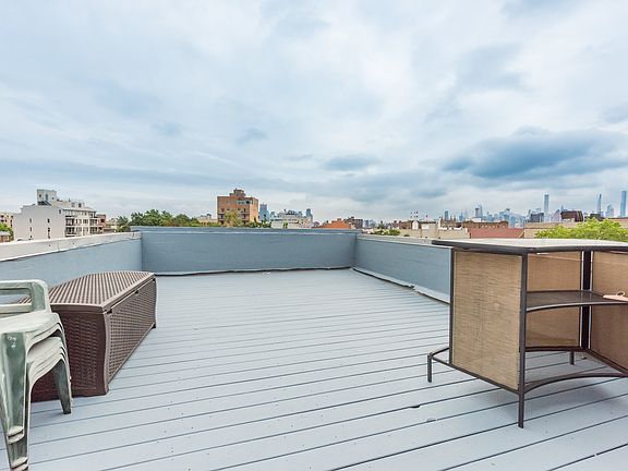 4th image of 2519 Astoria Blvd APT 3