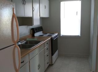 2108 SW Potomac Dr APT 3, Topeka, KS 66611