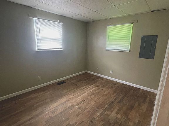 5th image of 1148 S Kealing Ave