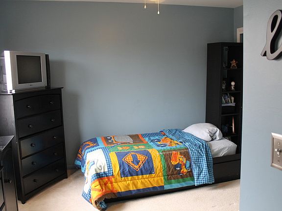 5th image of 35 Whittney Ct
