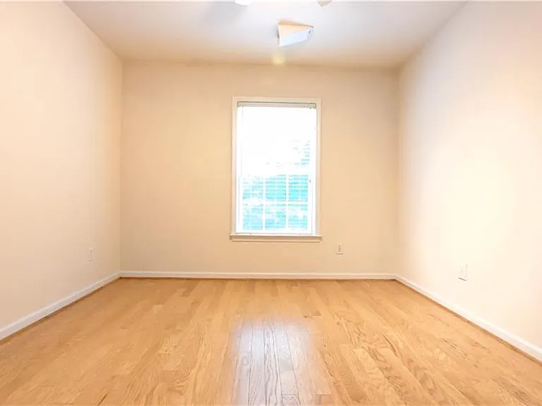 135 Friars Head Dr — Photo 18