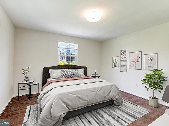 3rd image of 1427 N Nash St APT 27