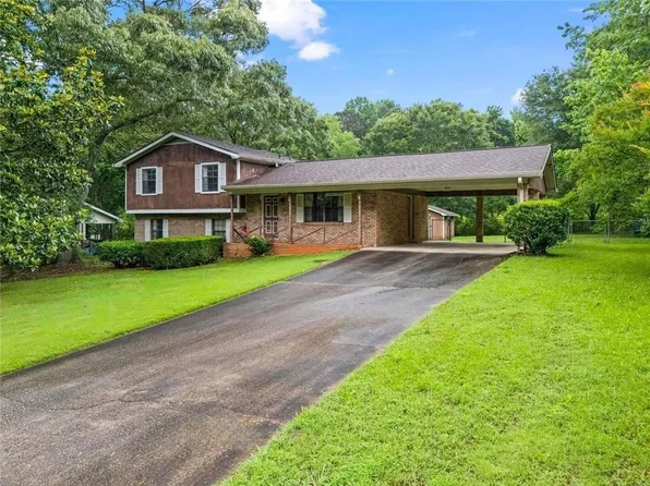 140 Carriage Cir, Stockbridge, GA 30281