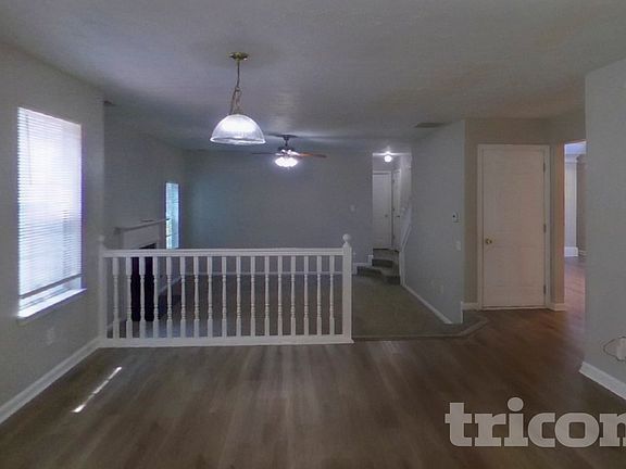 3rd image of 523 Andrews Dr