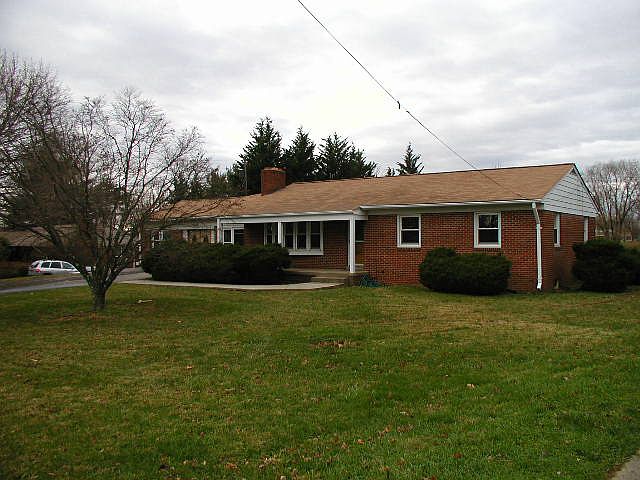 2nd image of 25004 Woodfield Rd