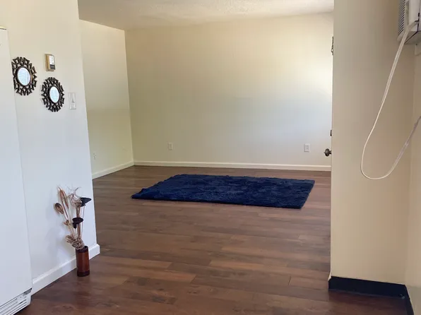 (undisclosed Address), Modesto, CA 95355