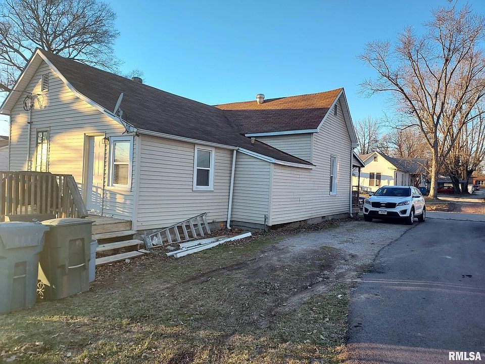 405 E Market St, Mcleansboro, IL 62859 Zillow
