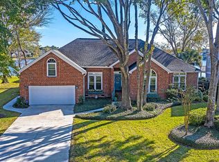 1260 Waterfront Dr, Mount Pleasant, SC 29464
