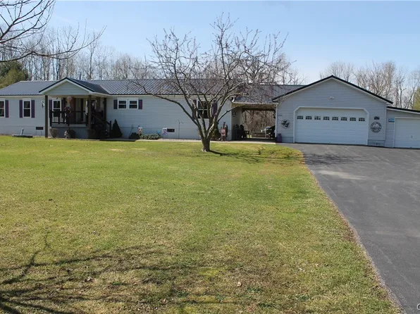 3551 Whistle Stop Ln, Elbridge, NY 13060