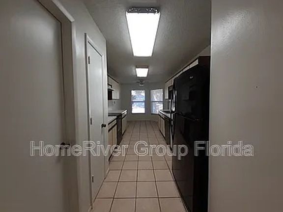 5th image of 325 Alba Ln