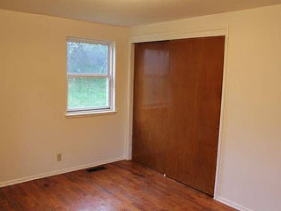 2nd BDR Closet View