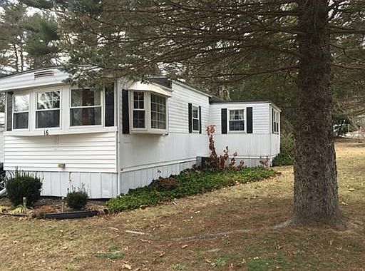 2nd image of 16 Redwood Dr