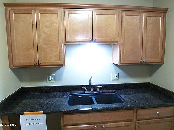 3rd image of 2123 E Larkspur Dr