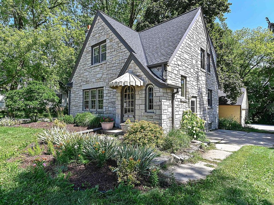 1st image of W232N6198 Waukesha AVENUE