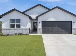 774 Bent Tree Ave, Willard, MO 65781