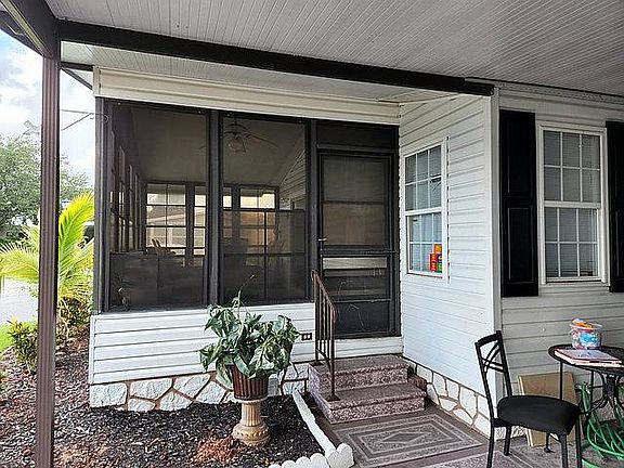 2nd image of 14453 Palos Pl