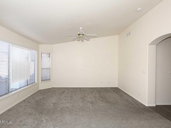 5th image of 1738 E MARQUETTE Drive