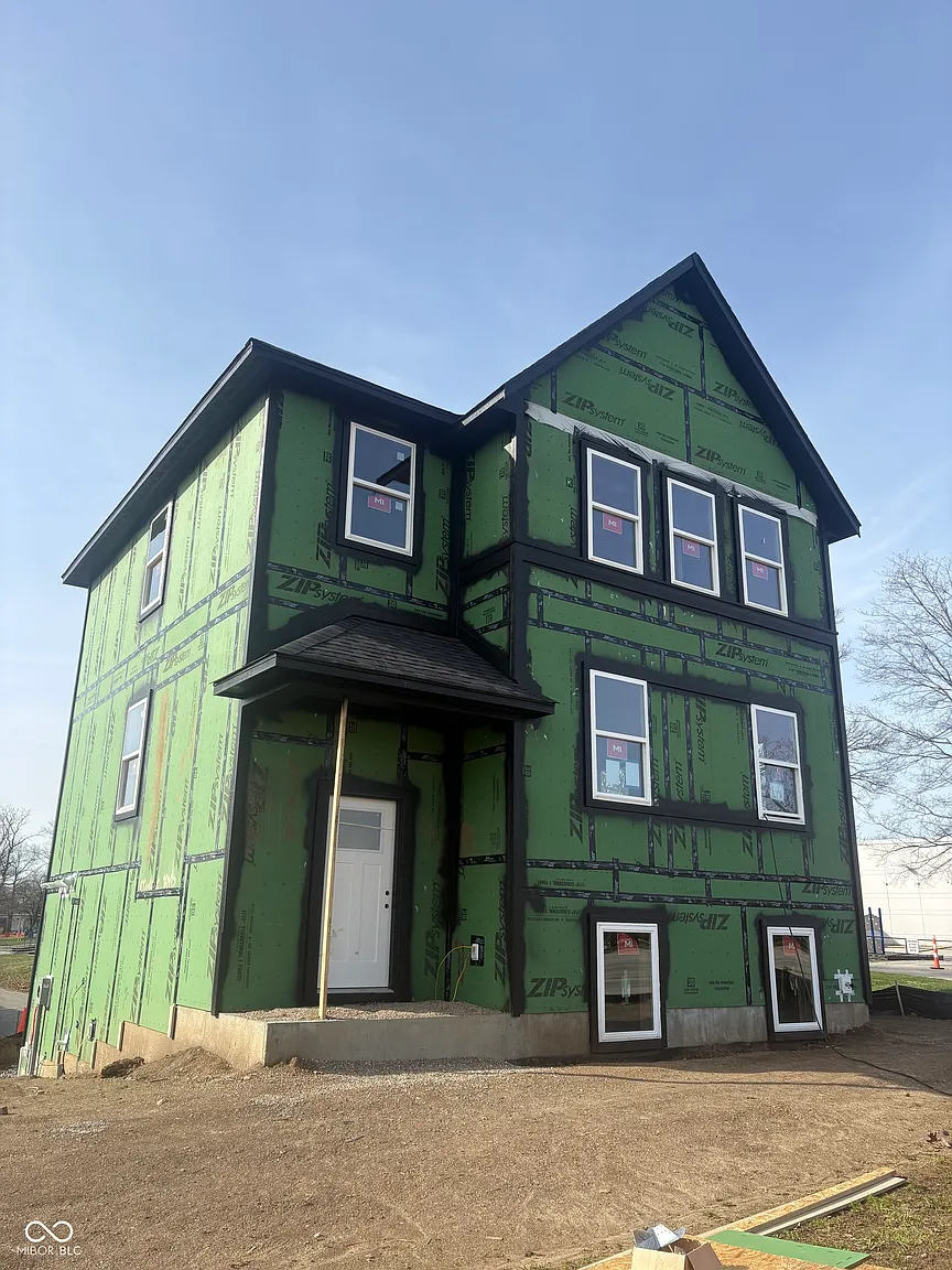 71 Steeples Blvd photo 1